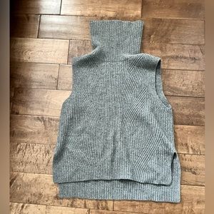 Madewell turtleneck sweater vest